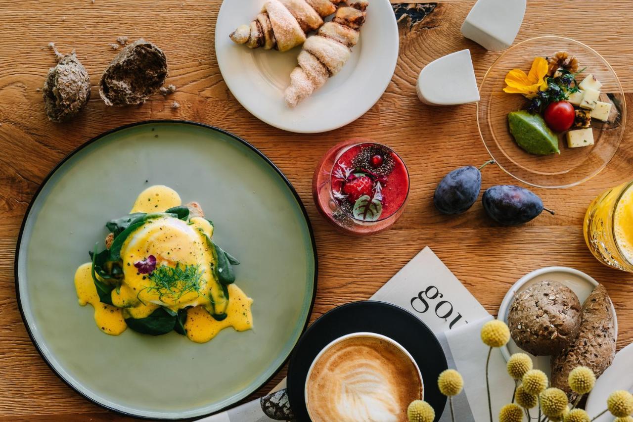 Boutique Hotel Sunrose 7 - Gourmet & Spa (Adults Only) Bohinj ภายนอก รูปภาพ