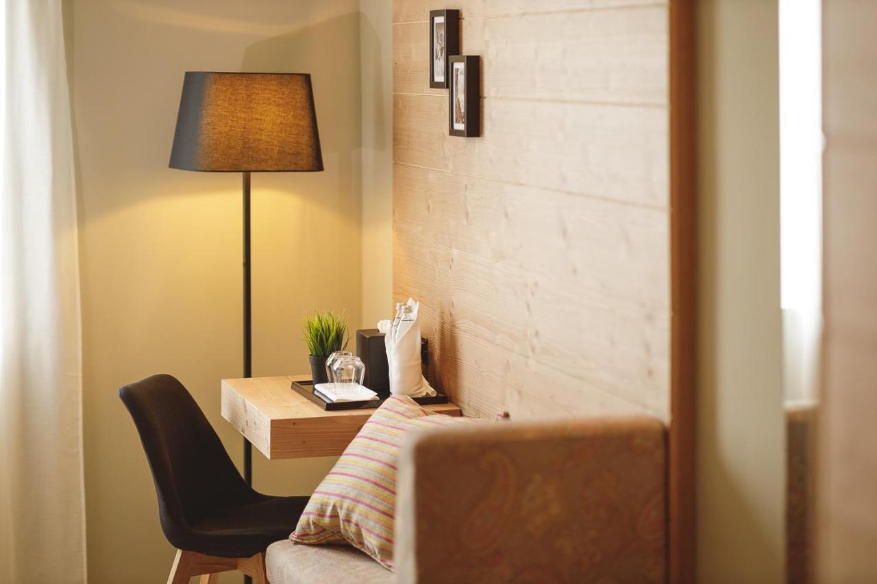 Boutique Hotel Sunrose 7 - Gourmet & Spa (Adults Only) Bohinj ภายนอก รูปภาพ